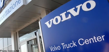 Volvo Group to boost executive pay despite losses