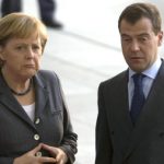 Merkel meets Medvedev to discuss energy