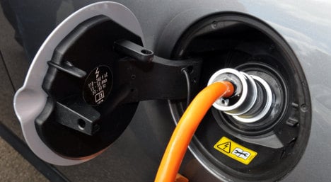 Christian Democrats pledge to triple funding for electric cars