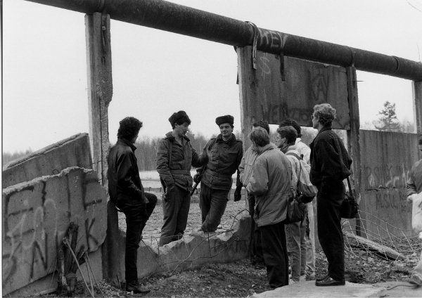 From the documentary "Countdown", directed by Ulrike Ottinger. West Germany, 1990.Photo: Ulrike Ottinger