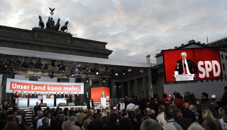 Steinmeier warns of social unrest with Merkel