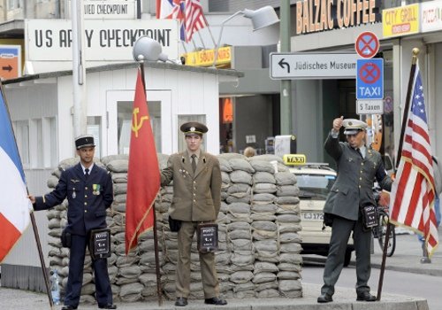 Checkpoint Charlie today.Photo: DPA