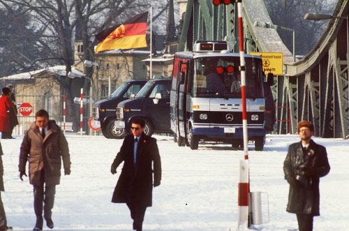 The 1986 exchange on Glienicke Bridge, the "bridge of spies."Photo: DPA
