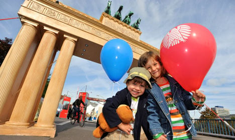 Germans celebrate reunification 19 years on