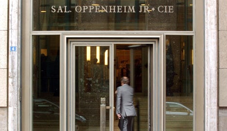 Deutsche Bank buys Sal. Oppenheim for €1 billion