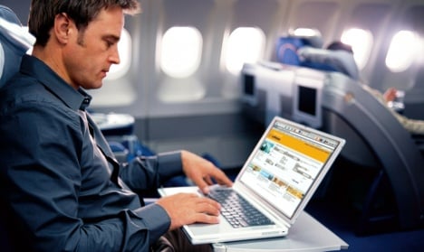 Lufthansa revives offer of mile-high web surfing and text messaging