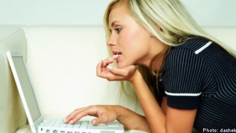 More Swedish women surfing the web for sex: study