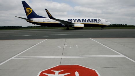 Ryanair sued for allegedly buzzing German granny
