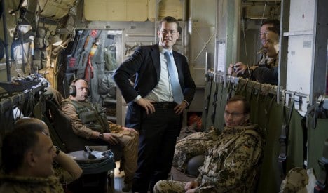 Guttenberg makes surprise Afghanistan visit