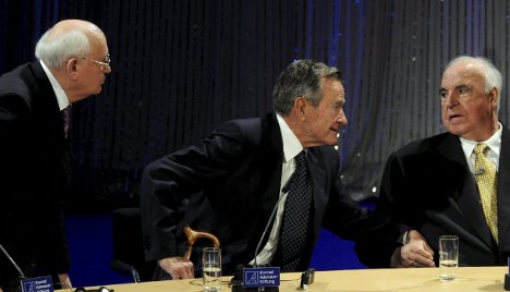 Kohl, Bush and Gorby meet ahead of Wall anniversary