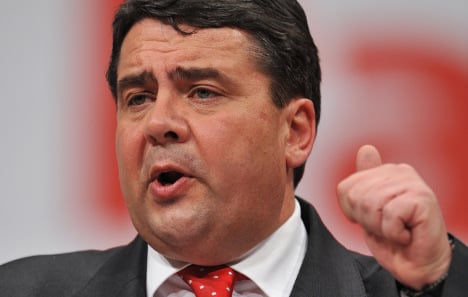 Gabriel urges SPD to avoid lurch to the left