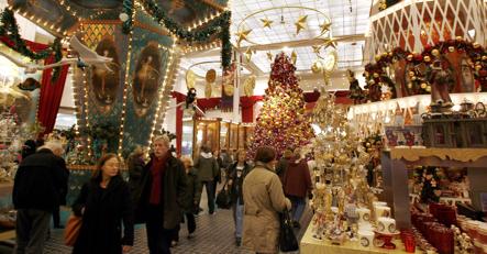 Retailers banking on a final Christmas splurge
