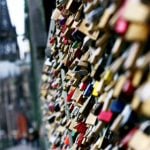 Folklorists baffled over ‘love locks’ in Cologne