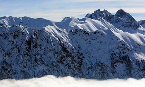 British airman killed in avalanche during training
