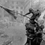 Soviet soldier in famous Reichstag photo dies