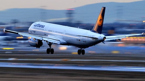 Strike ends as Lufthansa and pilots resume talks