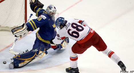 Shoot-out despair as Sweden lose to Czechs