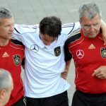 Injury sidelines midfielder Träsch for World Cup