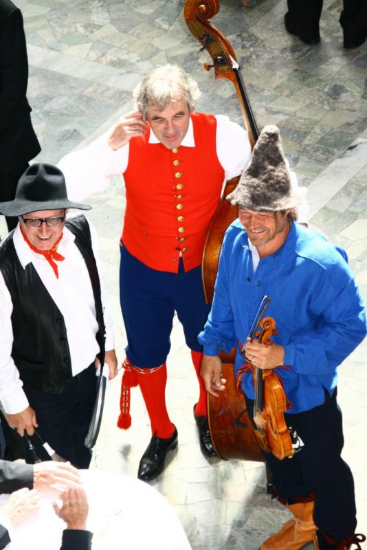 Musicians in traditional Swedish costumesPhoto: Anastasia Pirvu
