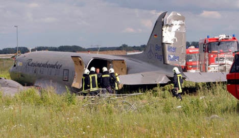 Candy Bomber plane makes crash landing