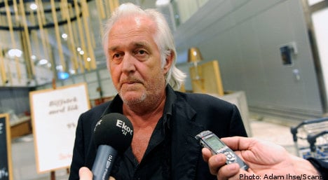 Mankell accuses Israel of 'piracy'