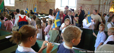 Sweden Democrats decry secular school song