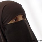 Let teachers ban face veils – Liberals