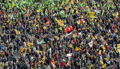 Thousands protest against nuclear energy