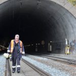 Suicide attempt traps 600 in Bavarian train tunnel