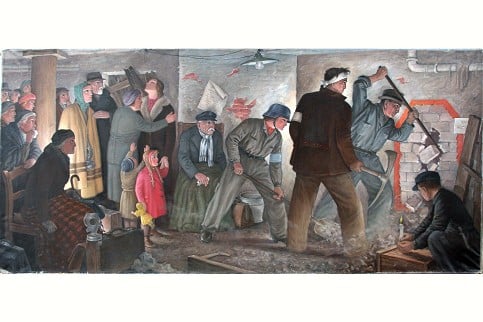 A painting by Adolf Wegener from 1944 entitled <i>Nach dem Luftangriff</i> ("After the Air Raid"). It shows a test of the <i>Volksgemeinschaft</i> in wartime, without showing how the war was generated by Hitler's Germany.  Photo: Ingrid Meier, Militärhistorisches Museum der Bundeswehr, Dresden/Deutsches Historisches Museum