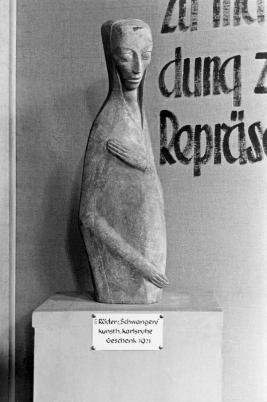 Roeder's sculpture pictured in the 1937 Nazi propaganda exhibition "Entarnte Kunst," or "Degenerate Art," in Munich.Photo: Zentralarchiv, Staatliche Museen zu Berlin