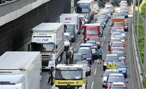 North Rhine-Westphalian roads clogged by mysterious traffic