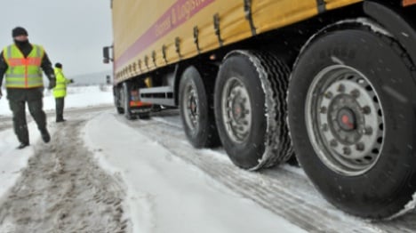Transport minister rules out new winter-tyre laws