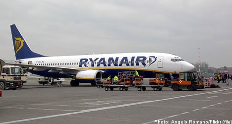 Ryanair flyers trapped on Gothenburg plane