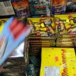 Politicians call on unemployed not to buy fireworks