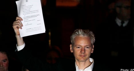 Extradition part of 'smear campaign': Assange