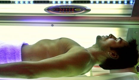 Self-operated tanning salons set to be banned