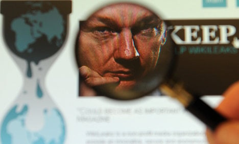 Newspapers appeal for Wikileaks protection
