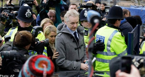 Assange team attack 'corrupt' Swedish lawyers