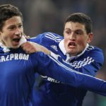 Teen rising star shoots Schalke into semis