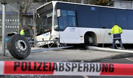 Frankfurt Airport bus rams crowd, killing one
