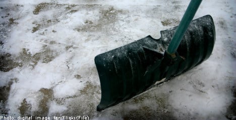 Elderly Swedes bloodied in snow shovel brawl