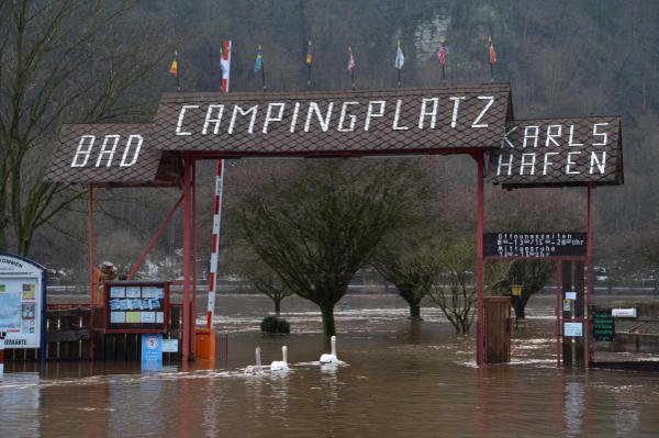 A flooded camping ground in Karlshafen, Northern Hesse.Photo: DPA