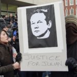 Assange readies for extradition court battle