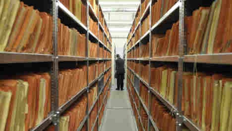 More than 50 ex-Stasi work for files authority