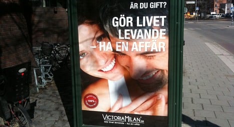 ‘Have an affair’ bus ads anger Swedish commuters