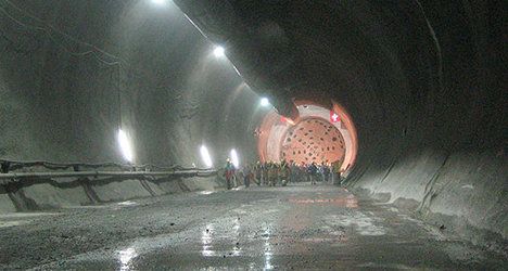 Breakthrough in giant Alpine tunnel