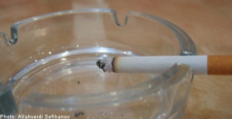 Court rules prisoner smoking ban illegal