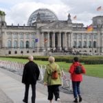 Woman sets herself on fire before Reichstag