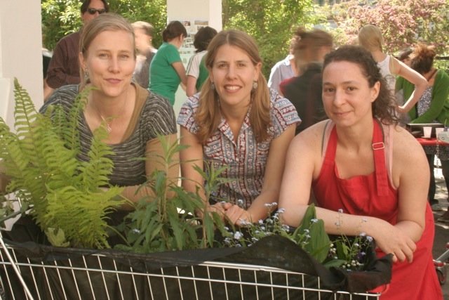 Luisa Greenfield, Lynn Peemoeller and Luciana Martins Costa with rescue gardenPhoto: Christine Madden